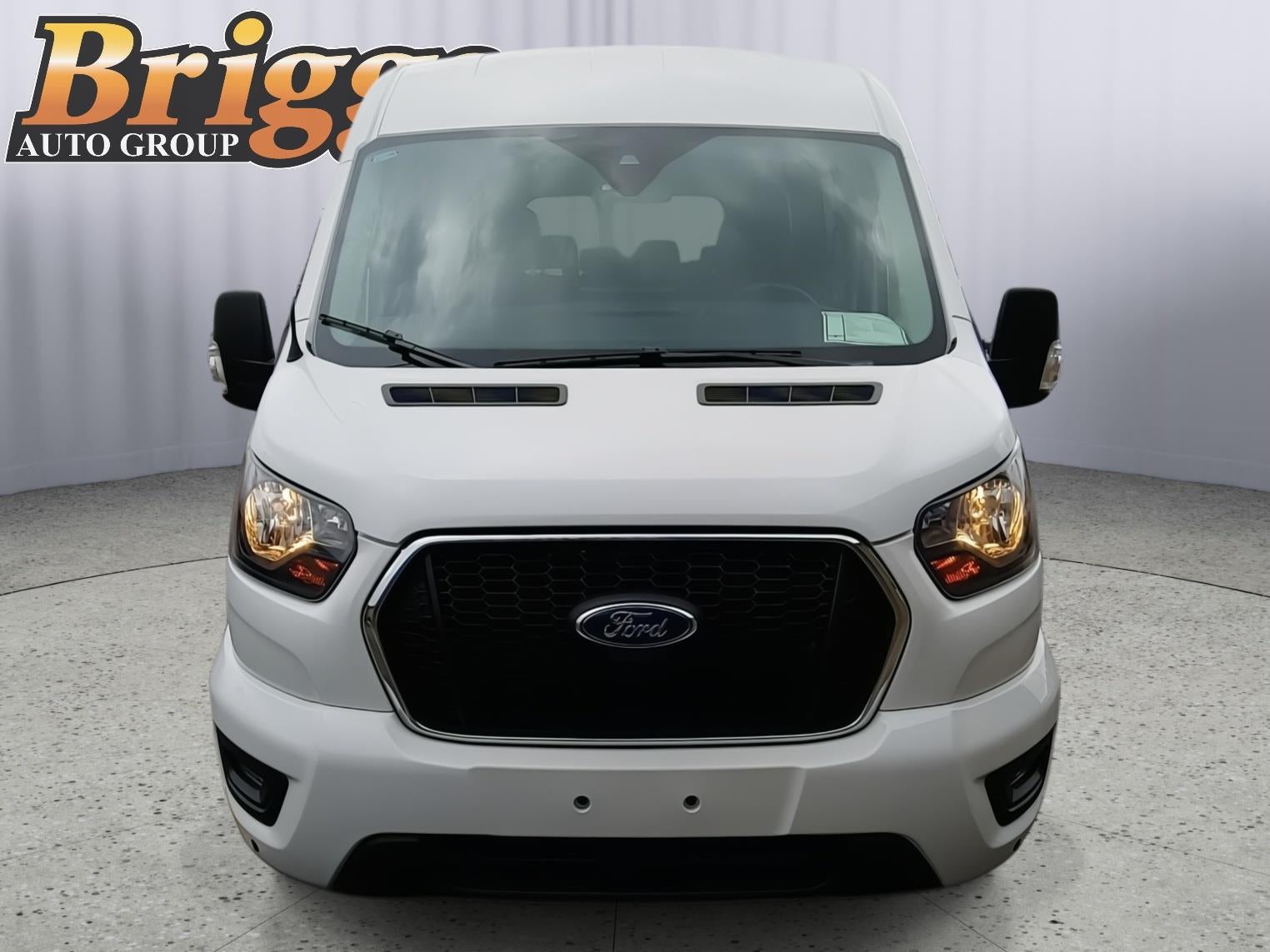2025 Ford Transit Passenger Wagon XL