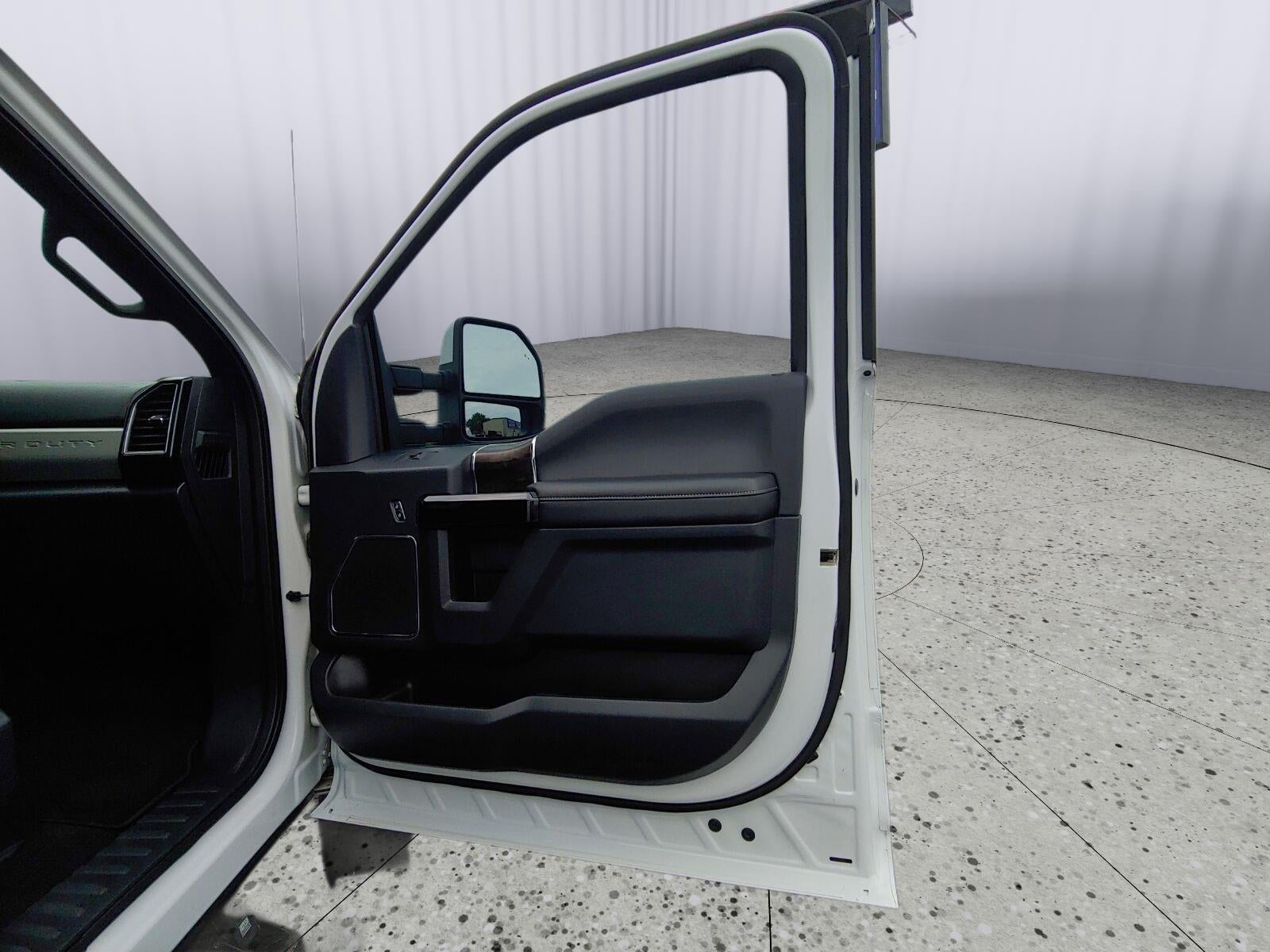 2022 Ford Super Duty F-350 DRW XL