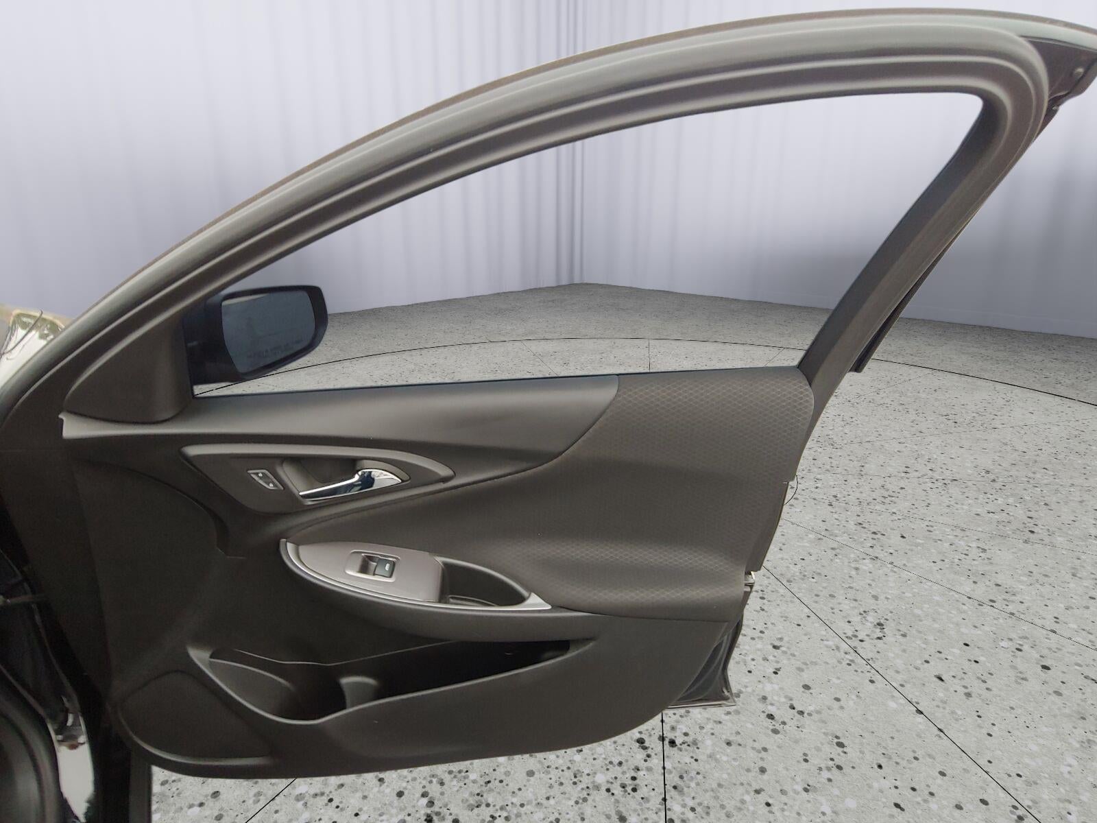 2022 Chevrolet Malibu LS