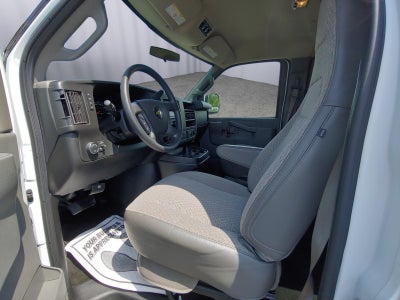 2017 Chevrolet Express Passenger 3500 LT