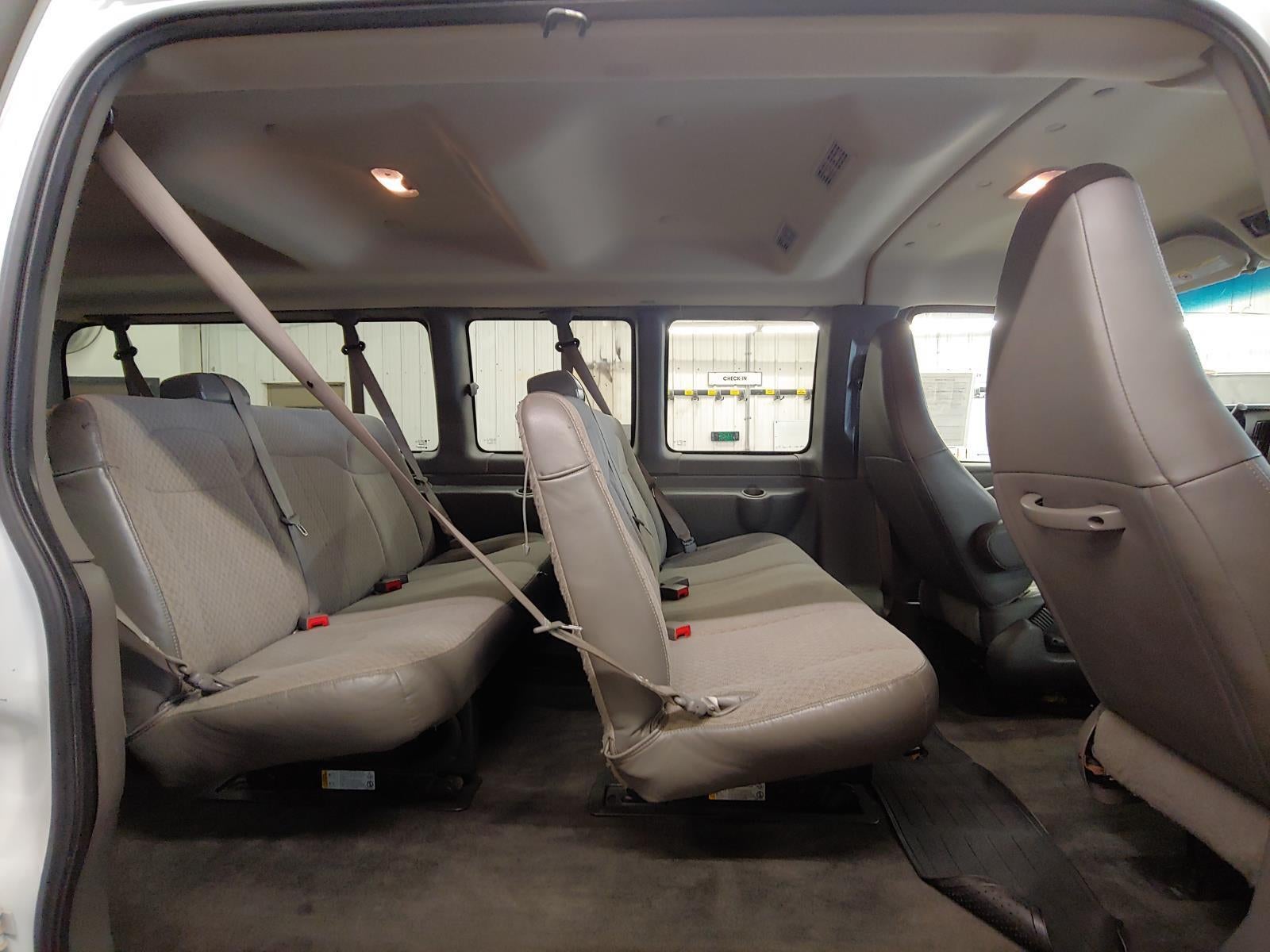 2017 Chevrolet Express Passenger 3500 LT