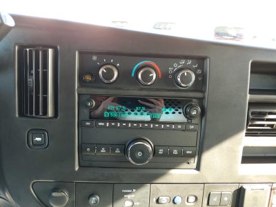 2025 Chevrolet Express Cargo WT