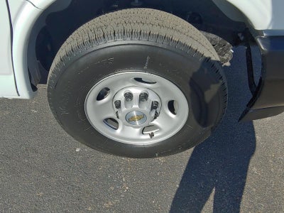 2025 Chevrolet Express Cargo WT