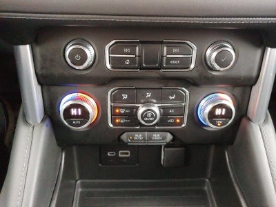 2022 GMC Yukon XL SLE