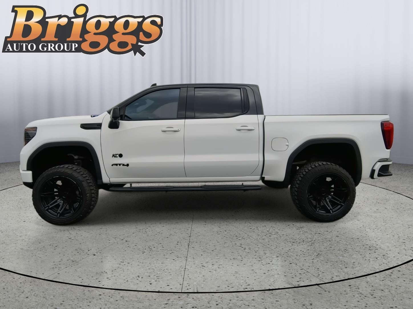 2023 GMC Sierra 1500 AT4