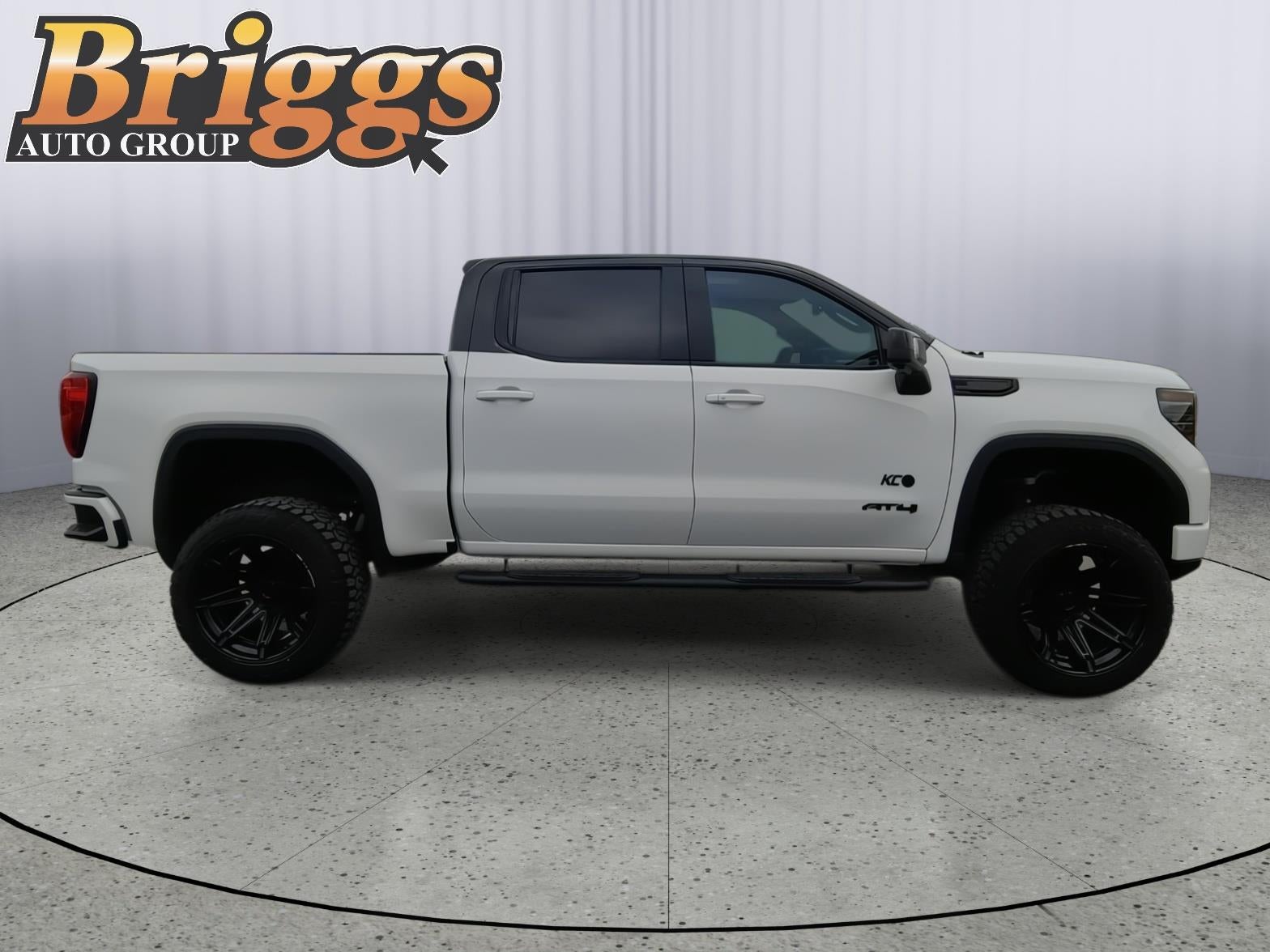 2023 GMC Sierra 1500 AT4
