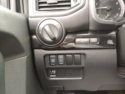 2023 Nissan Titan SV