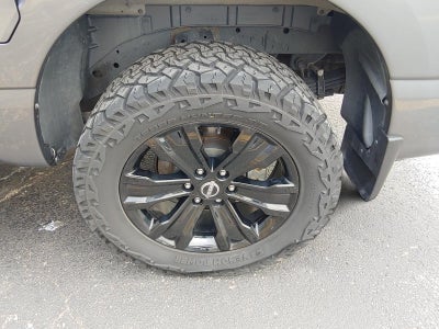 2023 Nissan Titan SV