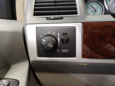 2010 Chrysler Town & Country Touring