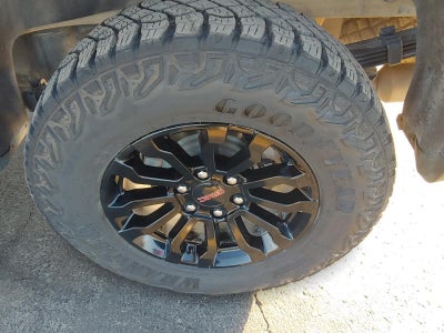 2023 GMC Sierra 1500 AT4X