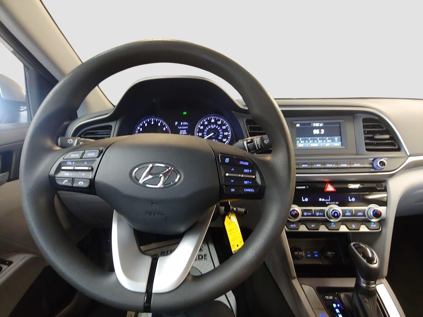 2020 Hyundai Elantra SE