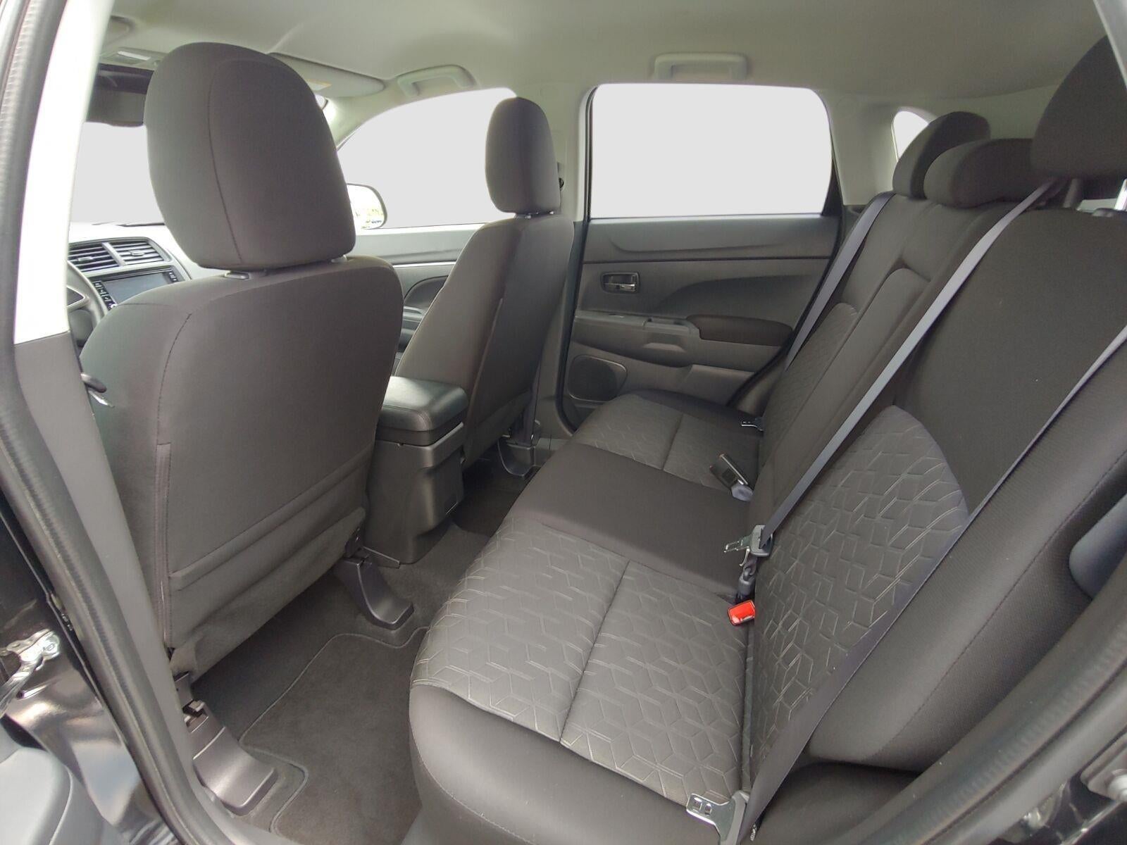 2025 Mitsubishi Outlander Sport S