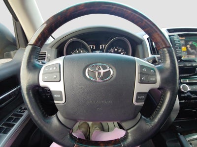 2013 Toyota Land Cruiser Base
