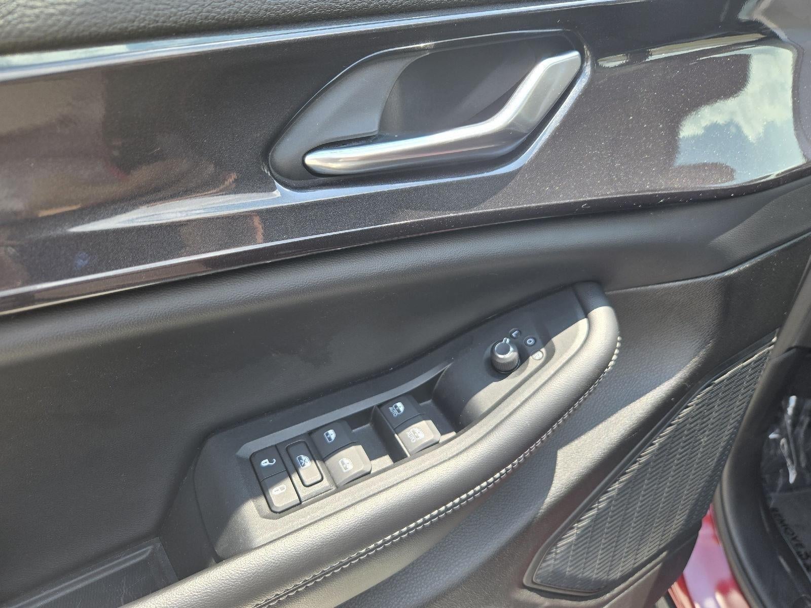 2023 Jeep Grand Cherokee Laredo 4x4