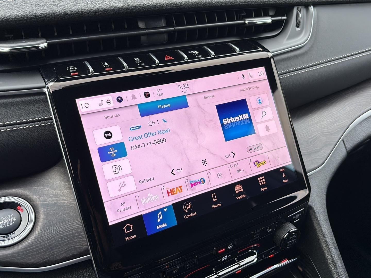 2025 Jeep Grand Cherokee GRAND CHEROKEE L LIMITED 4X4