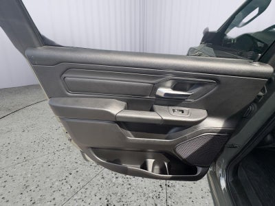 2026 RAM 1500 Tradesman Crew Cab 4x4 5'7' Box