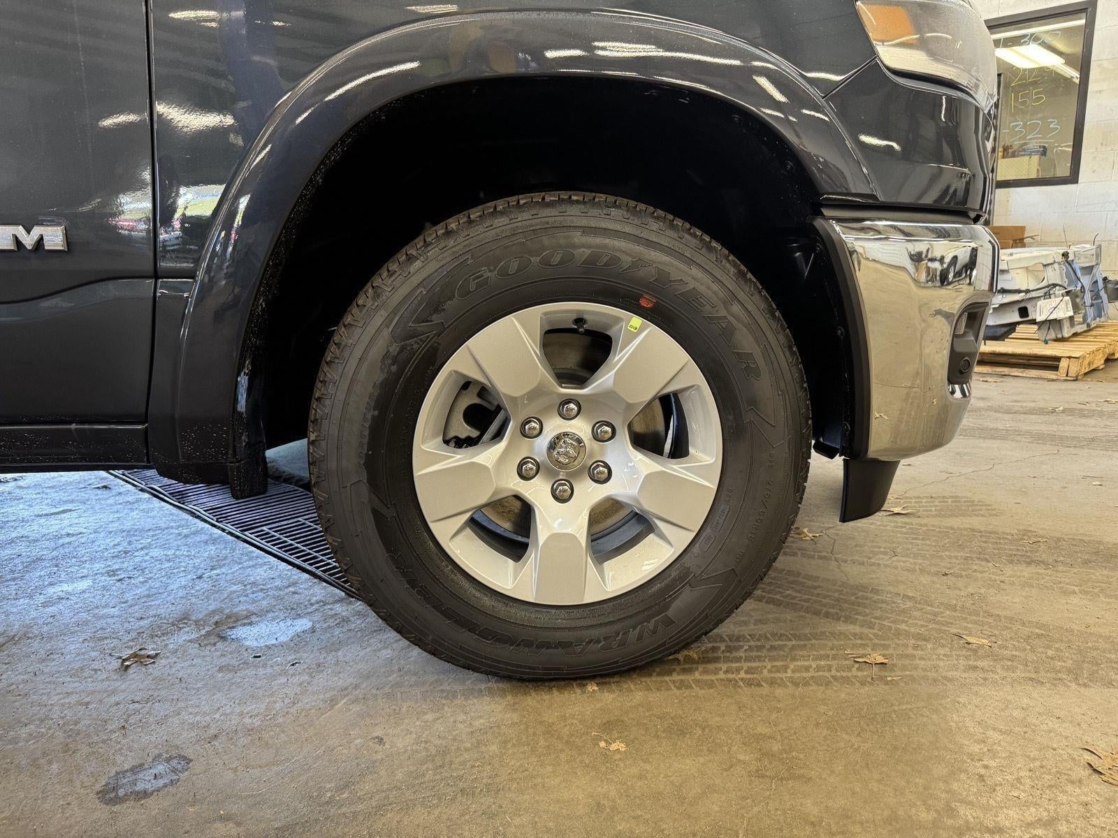 2026 RAM 1500 Big Horn Crew Cab 4x4 5'7' Box