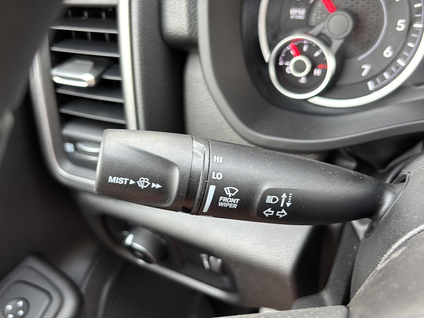 2026 RAM Ram 1500 RAM 1500 TRADESMAN CREW CAB 4X4 5'7' BOX