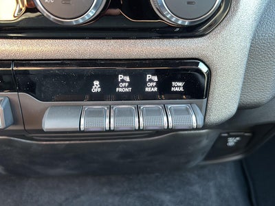 2026 RAM Ram 1500 RAM 1500 TRADESMAN CREW CAB 4X4 5'7' BOX