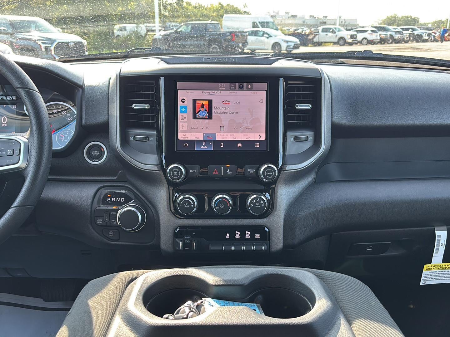 2026 RAM Ram 1500 RAM 1500 TRADESMAN CREW CAB 4X4 5'7' BOX