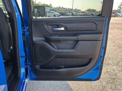 2026 RAM Ram 1500 RAM 1500 TRADESMAN CREW CAB 4X4 5'7' BOX