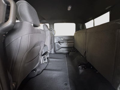 2026 RAM 1500 Express Crew Cab 4x4 6'4' Box