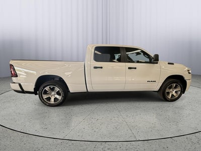 2026 RAM 1500 Express Crew Cab 4x4 6'4' Box