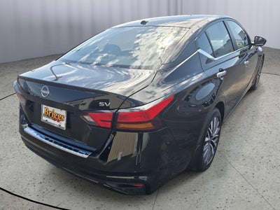 2023 Nissan Altima SV FWD