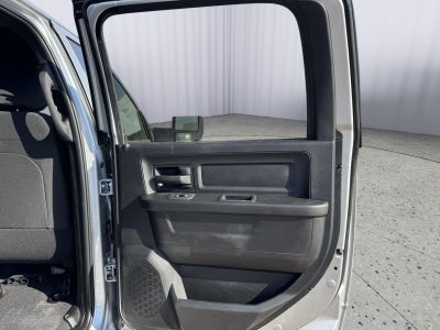 2026 RAM 2500 Black Express Crew Cab 4x4 6'4' Box