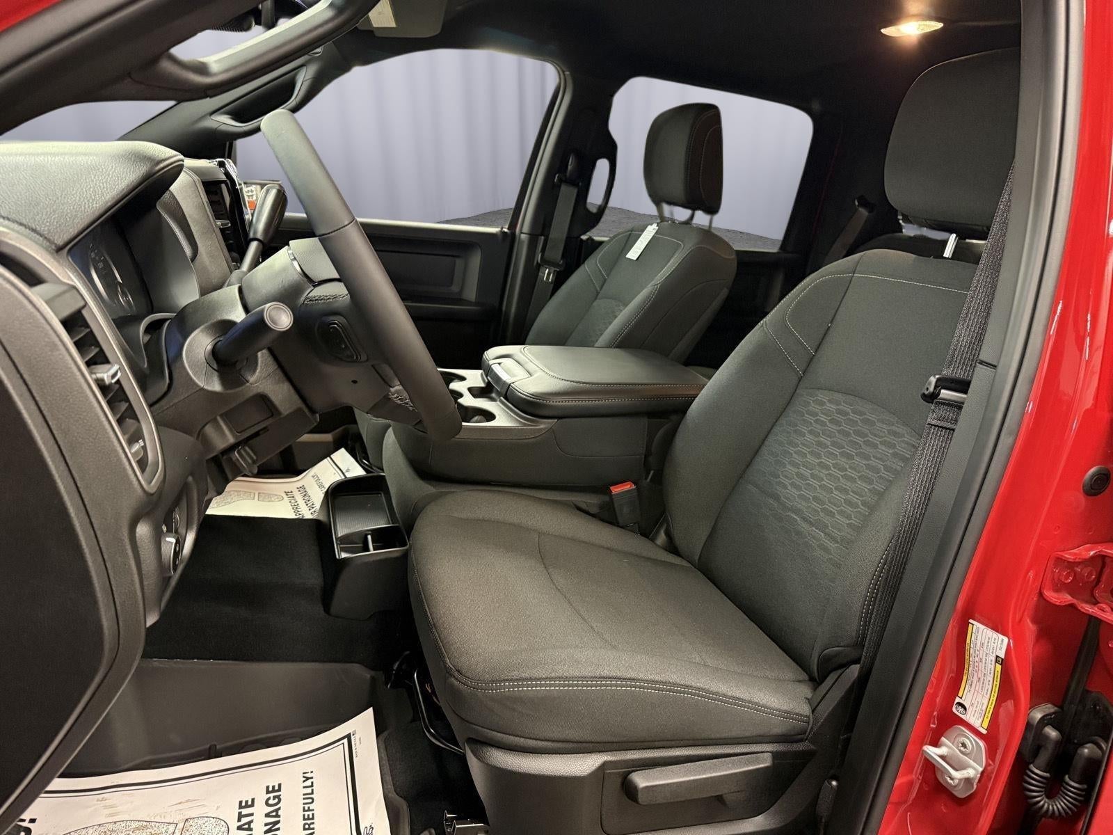 2026 RAM 2500 Tradesman Crew Cab 4x4 6'4' Box