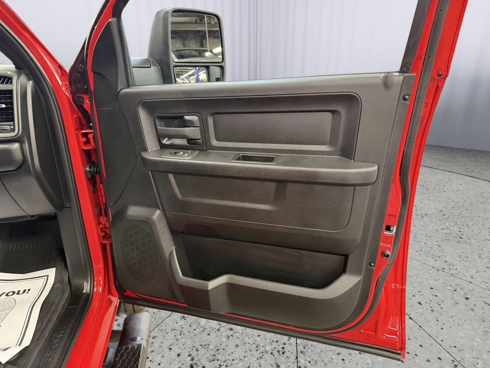 2026 RAM 2500 Tradesman Crew Cab 4x4 6'4' Box