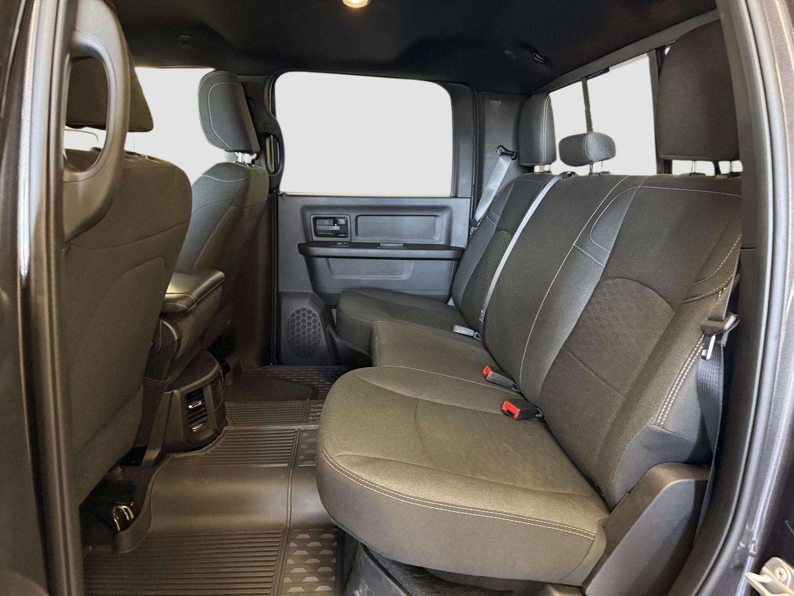 2026 RAM 2500 Tradesman Crew Cab 4x4 6'4' Box