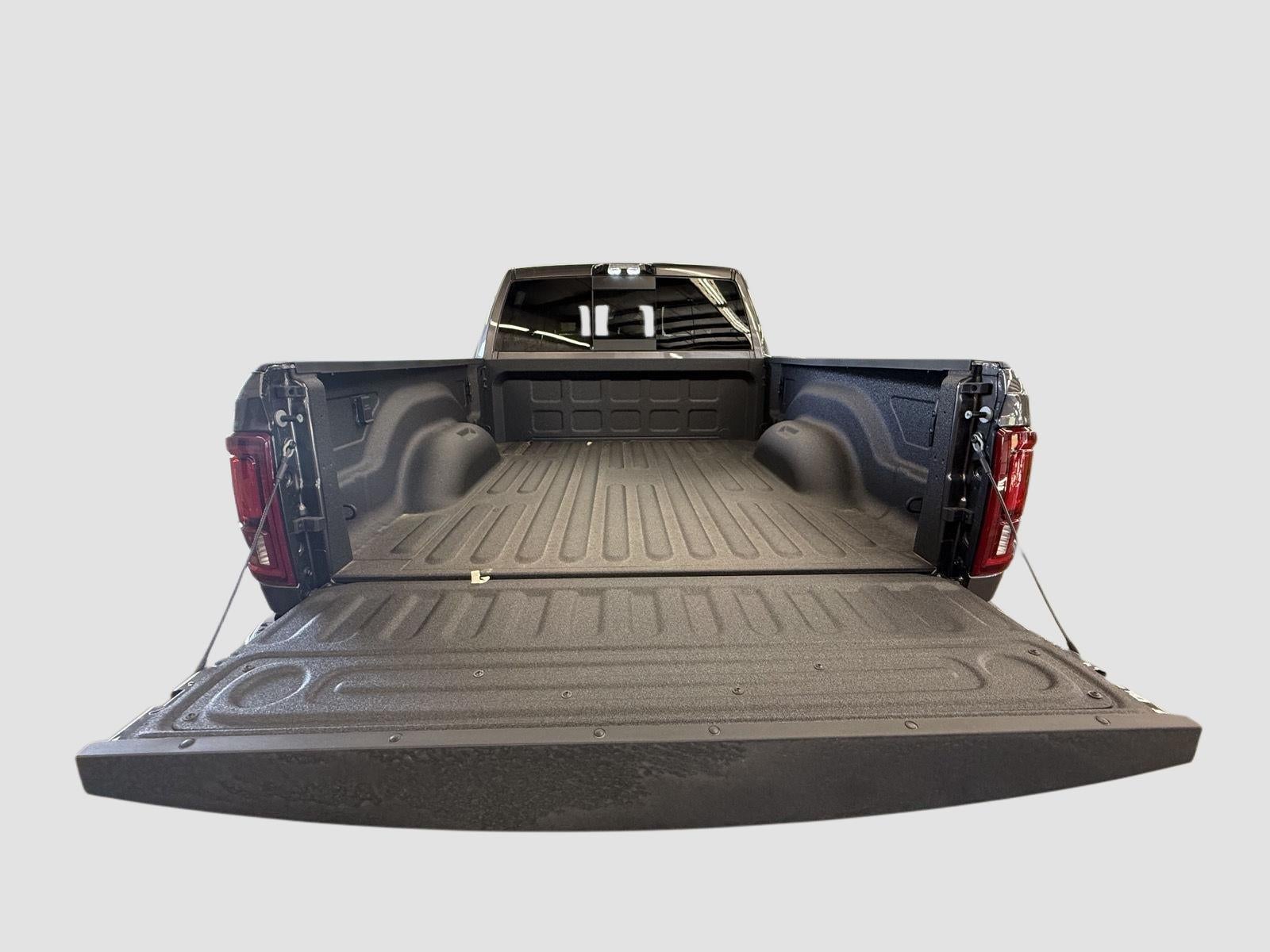 2026 RAM 2500 Tradesman Crew Cab 4x4 6'4' Box