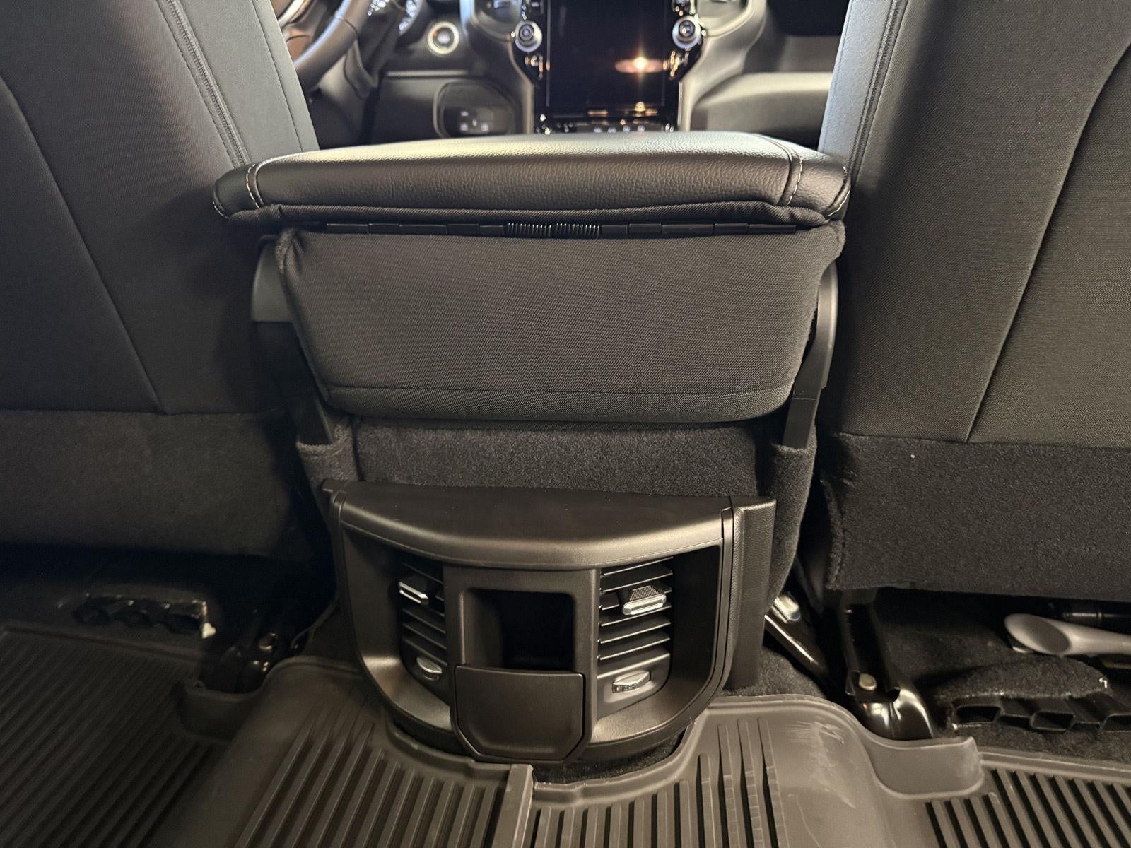 2026 RAM 2500 Tradesman Crew Cab 4x4 6'4' Box
