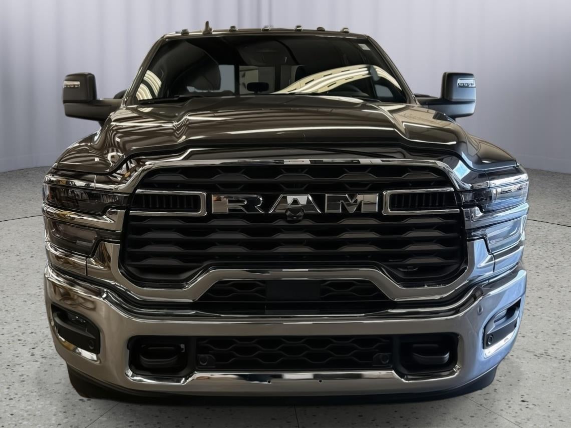2026 RAM 2500 Tradesman Crew Cab 4x4 6'4' Box