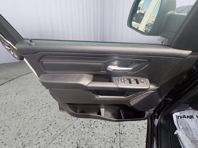 2026 RAM 1500 Tradesman Crew Cab 4x4 5'7' Box