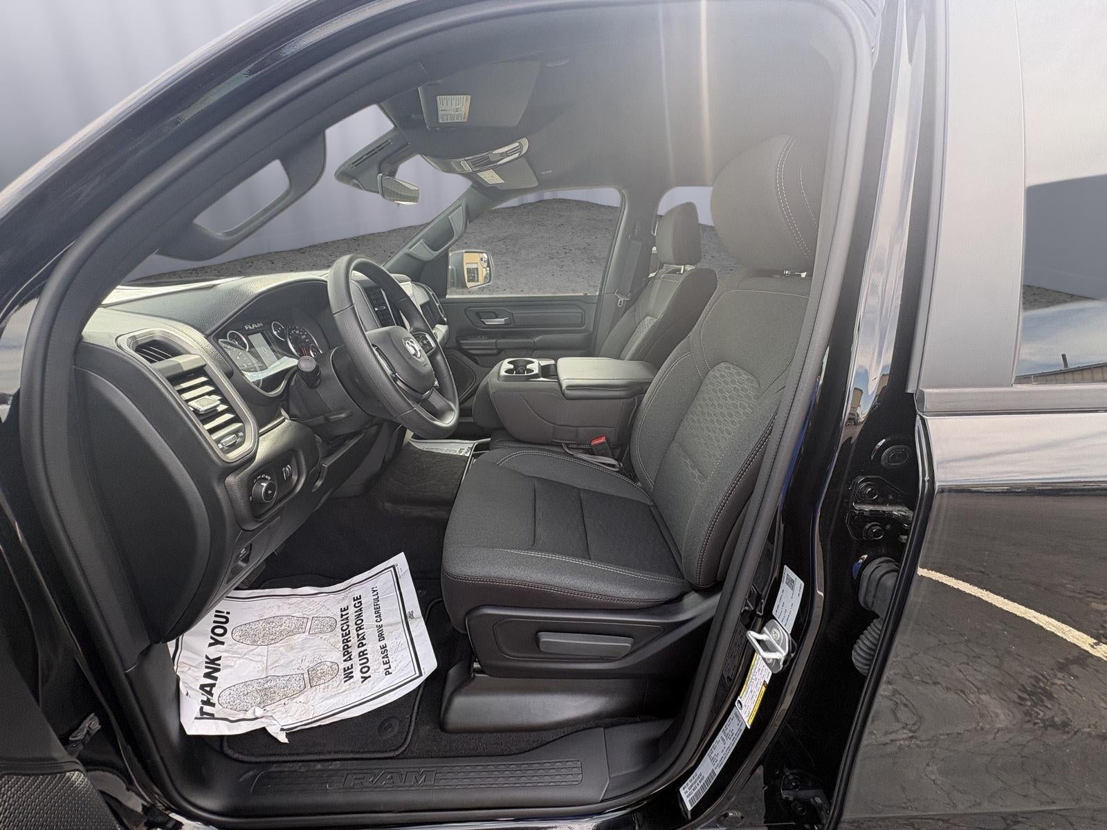 2026 RAM 1500 Tradesman Crew Cab 4x4 5'7' Box