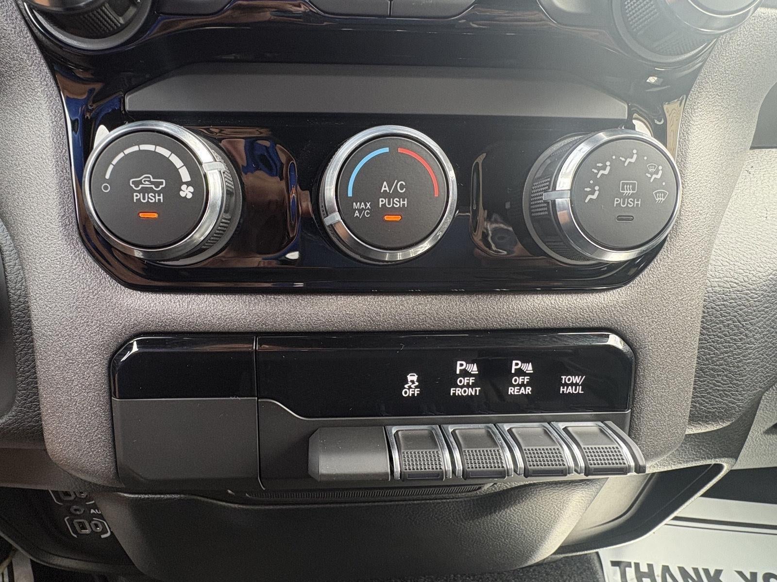 2026 RAM 1500 Tradesman Crew Cab 4x4 5'7' Box