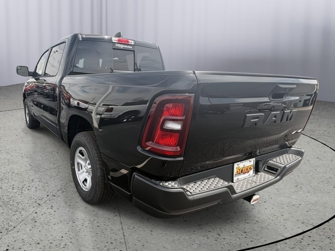 2026 RAM 1500 Tradesman Crew Cab 4x4 5'7' Box