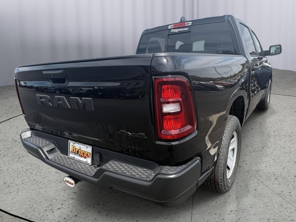 2026 RAM 1500 Tradesman Crew Cab 4x4 5'7' Box