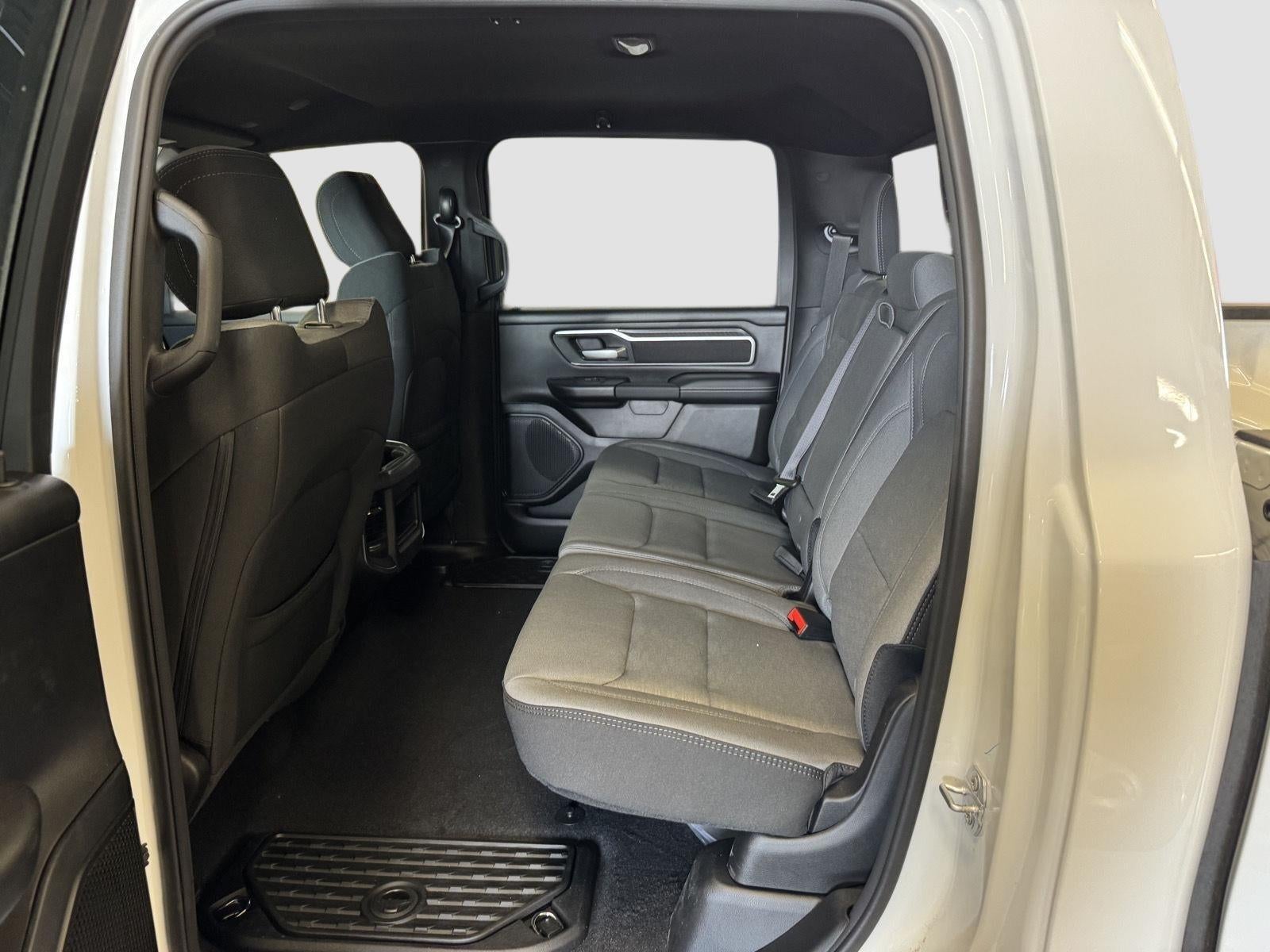 2026 RAM 1500 Big Horn Crew Cab 4x4 5'7' Box