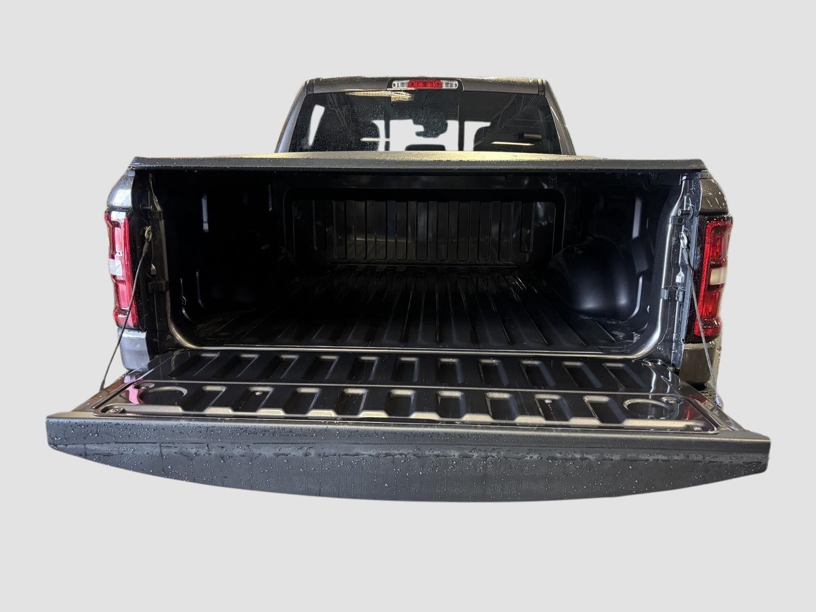 2026 RAM 1500 Warlock Crew Cab 4x4 5'7' Box