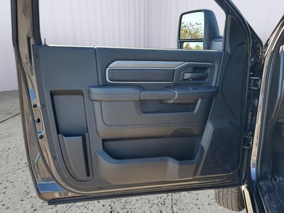 2026 RAM Ram 3500 Chassis Cab RAM 3500 TRADESMAN CHASSIS REGULAR CAB 4X4 84' CA