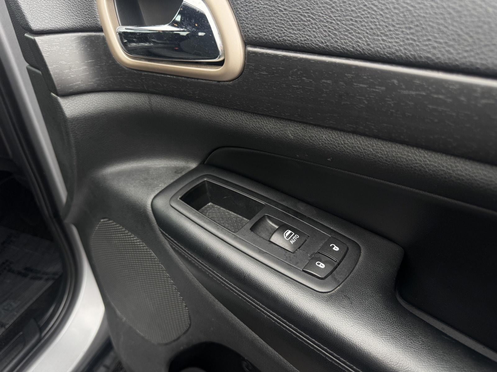2015 Jeep Grand Cherokee Laredo