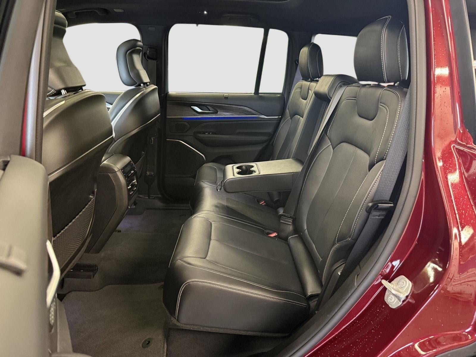 2023 Jeep Grand Cherokee Overland 4x4