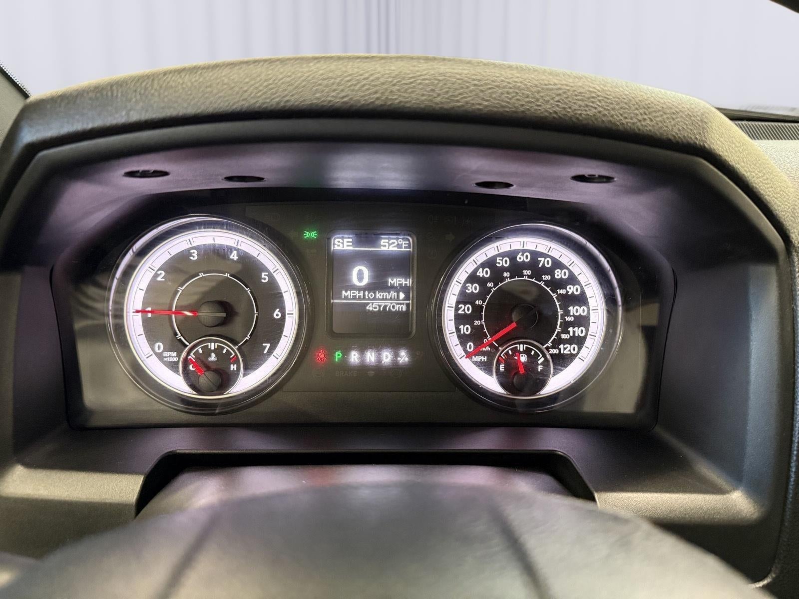 2024 RAM 1500 Classic Warlock Crew Cab 4x2 5'7' Box