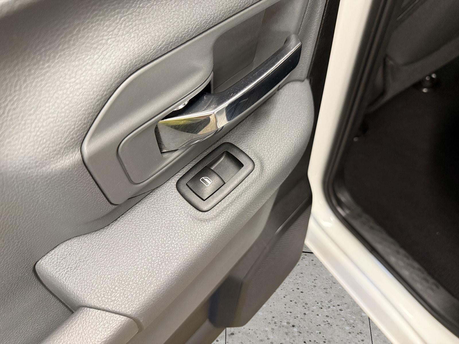 2024 RAM 1500 Classic SLT Quad Cab 4x4 6'4' Box