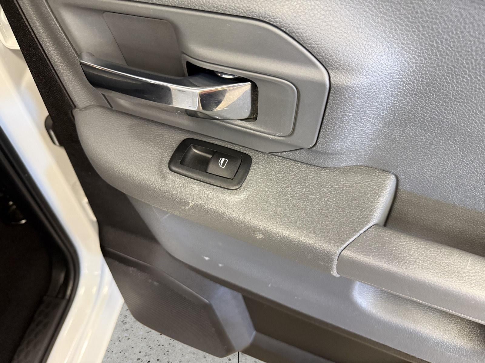 2024 RAM 1500 Classic SLT Quad Cab 4x4 6'4' Box