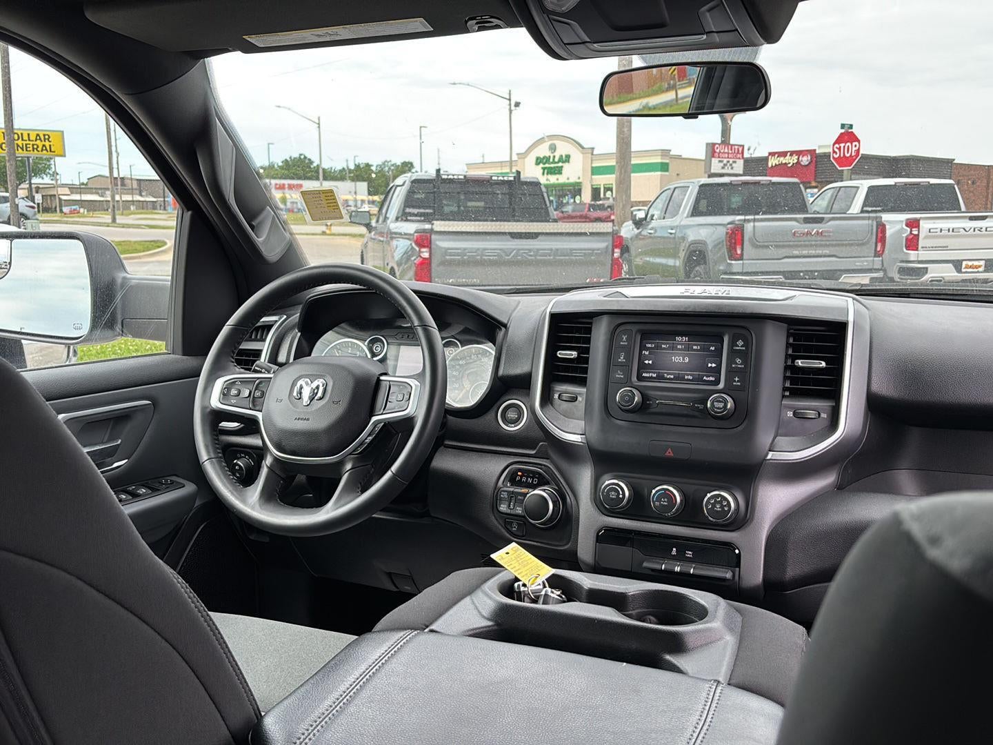 2022 RAM 1500 Big Horn Crew Cab 4x4 5'7' Box