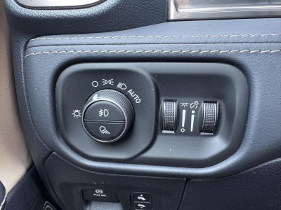 2021 RAM 1500 Limited Crew Cab 4x4 5'7' Box